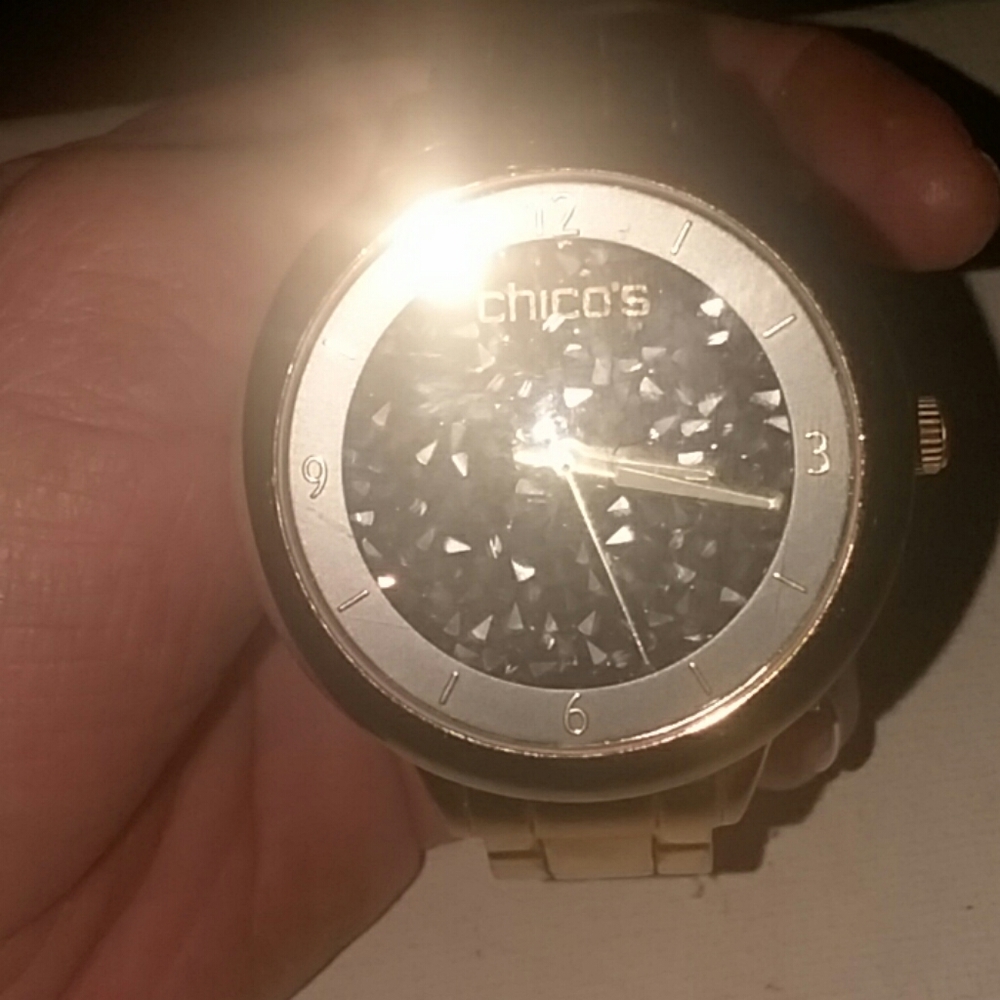Gold chicos watch